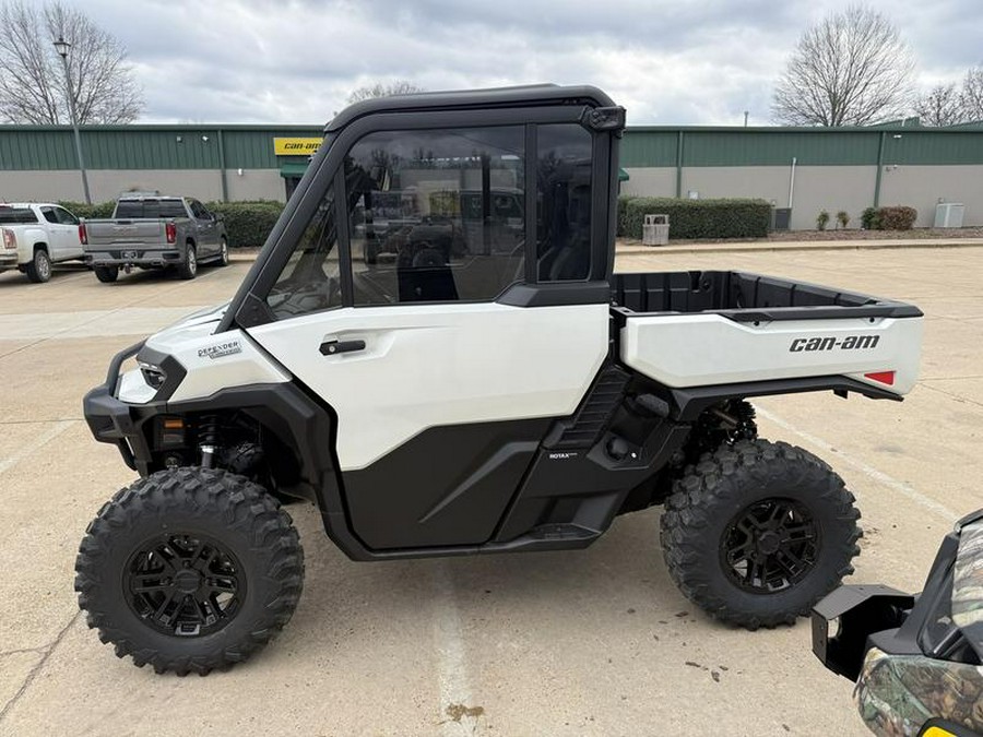 2026 Can-Am® Defender Limited HD11