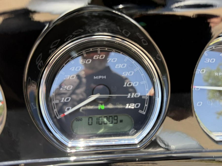 2023 Harley-Davidson® Street Glide® Special Atlas Silver Metallic - Black Finish