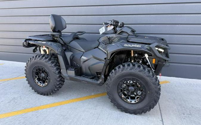 2026 Can-Am® Outlander MAX Backcountry Multicam Dark Camo
