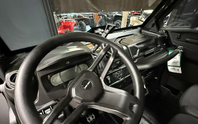 2026 Can-Am Defender 6x6 Limited