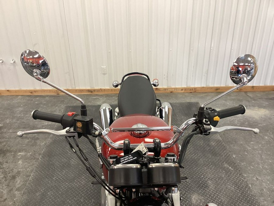 2023 Royal Enfield INT650 Canyon Red