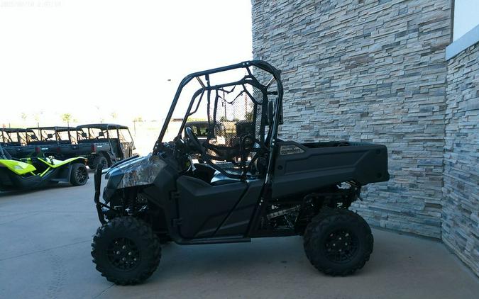 2025 Honda® Pioneer 700 Forest