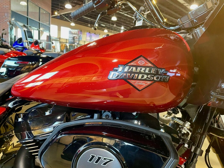 FLTRX 2025 Road Glide™