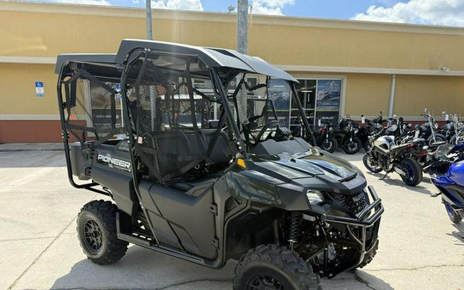 2026 Honda Pioneer 700-4 Deluxe