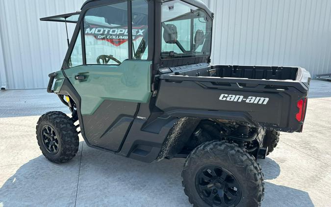 2026 Can-Am Defender DPS CAB