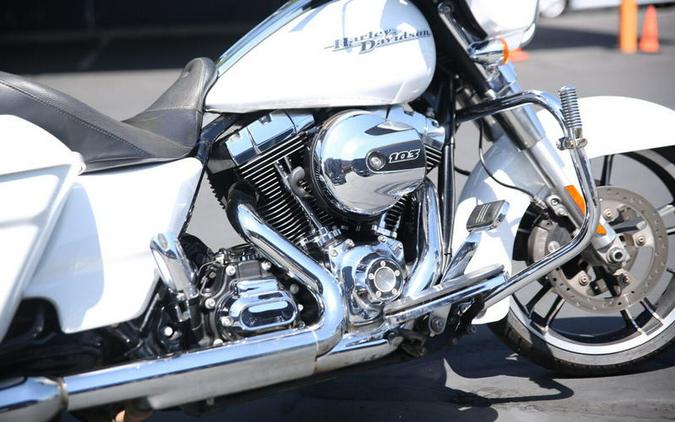 2016 Harley-Davidson® FLHX - Street Glide®