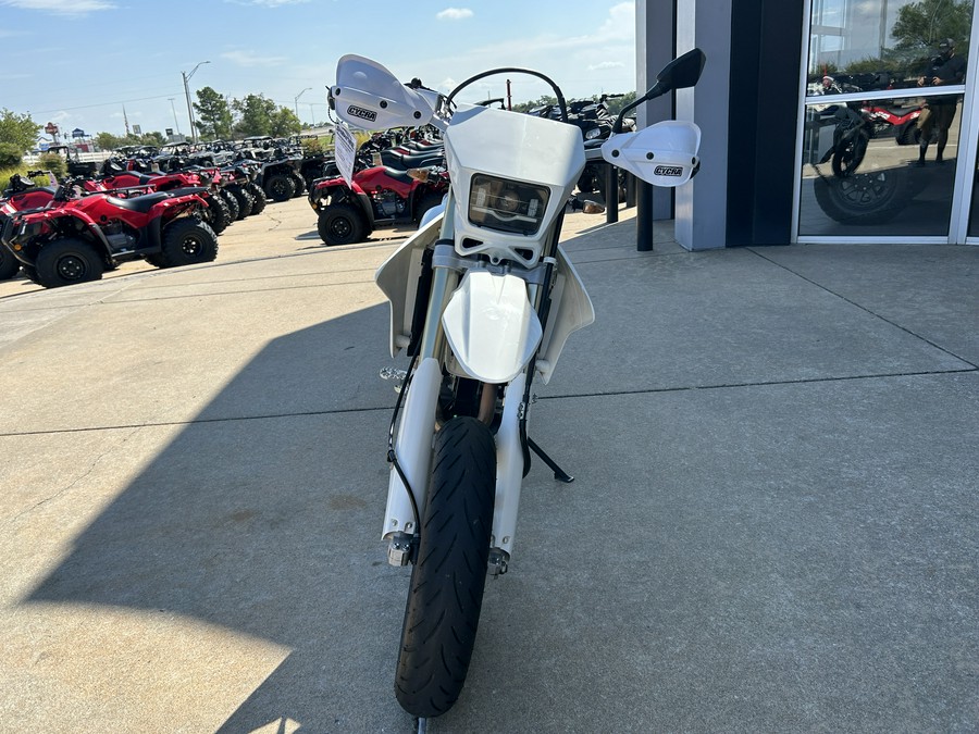 2020 Suzuki DR-Z400SM