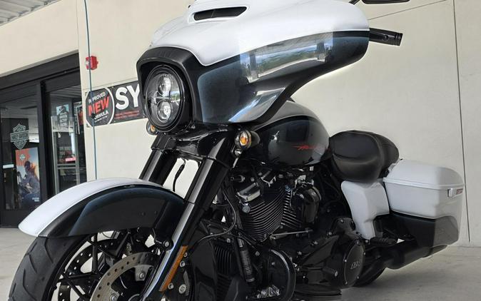 2023 Harley-Davidson® Street Glide® Special CUSTOM PAINT JOB