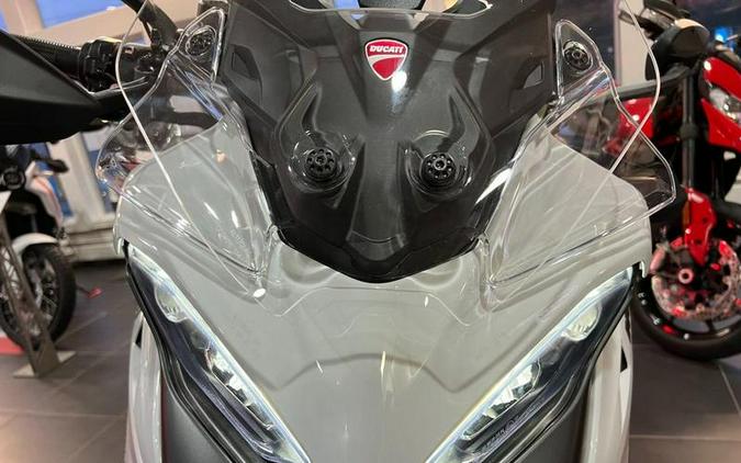 2023 Ducati Multistrada V4S Iceberg White - Spoked Wheels