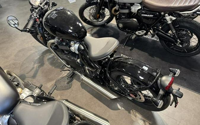 2024 Triumph Bonneville Bobber Jet Black/Ash Gray