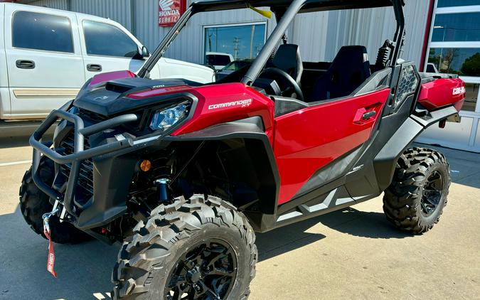 2024 Can-Am™ Commander XT 700