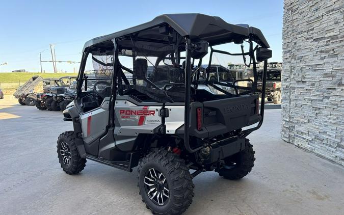 2025 Honda® Pioneer 1000-5 Deluxe