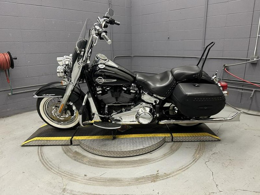 2020 Harley-Davidson® FLHC - Softail® Heritage Classic