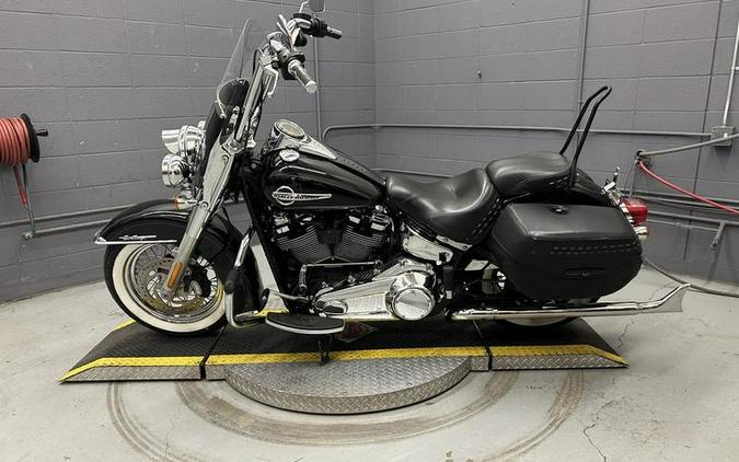 2020 Harley-Davidson® FLHC - Softail® Heritage Classic