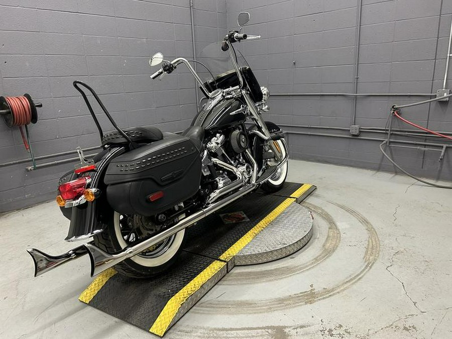 2020 Harley-Davidson® FLHC - Softail® Heritage Classic