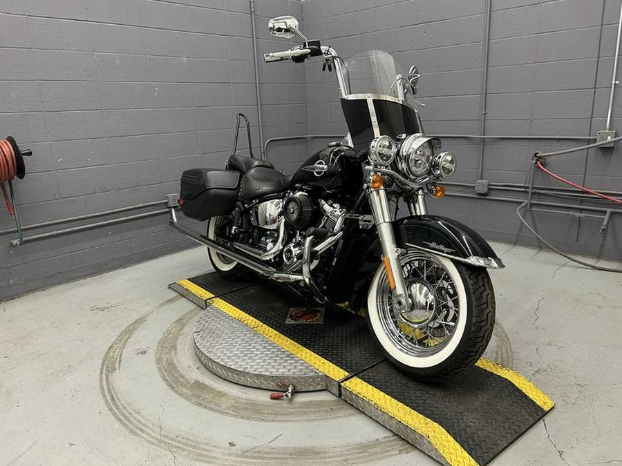 2020 Harley-Davidson® FLHC - Softail® Heritage Classic