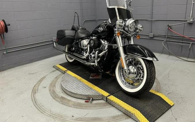 2020 Harley-Davidson® FLHC - Softail® Heritage Classic