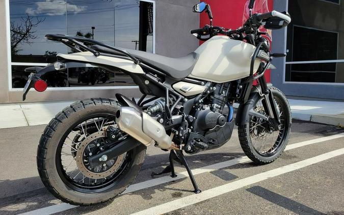 2025 Royal Enfield Himalayan 450 Kaza Brown