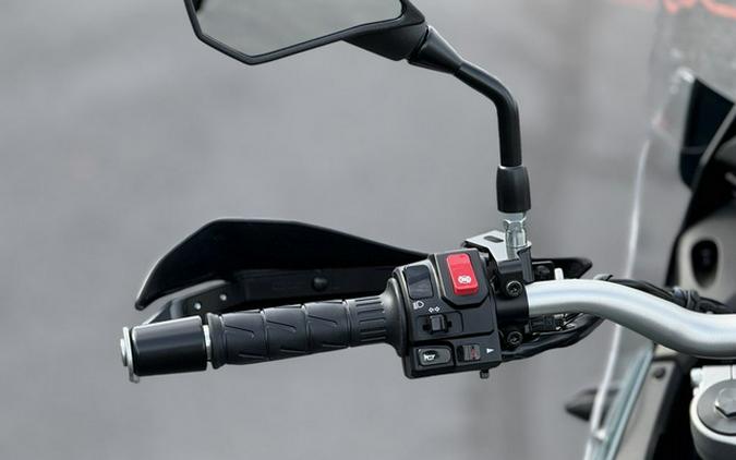 2026 Kawasaki KLE500 SE ABS