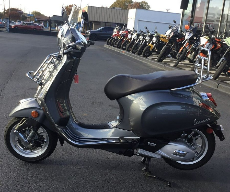 2022 Vespa Primavera 150 Touring