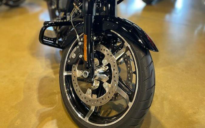 FLTRX 2025 Road Glide™