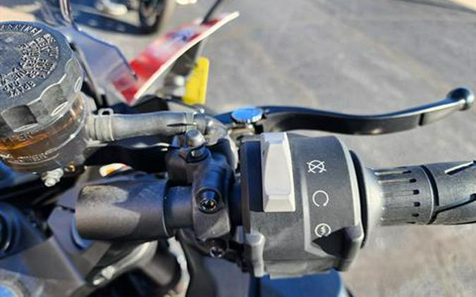 2025 Kawasaki Ninja 1100SX ABS