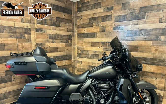 2021 Harley-Davidson® Ultra Limited River Rock Gray Denim/Black Denim - Black Finish FLHTK