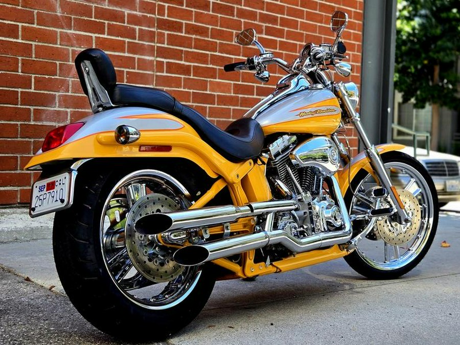 2004 Harley-Davidson® FXSTDSE