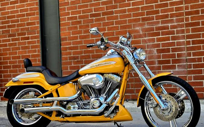 2004 Harley-Davidson® FXSTDSE