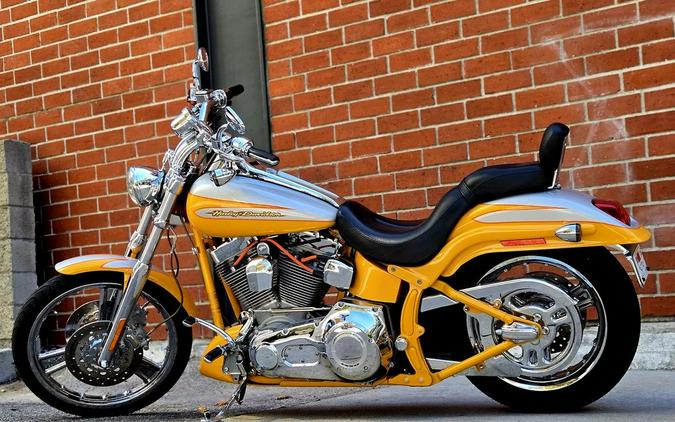 2004 Harley-Davidson® FXSTDSE