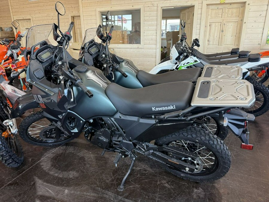 2025 Kawasaki KLR®650 Metallic Matte Old School Green