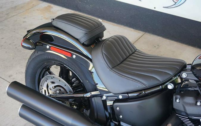 2023 Harley-Davidson Street Bob 114 Vivid Black