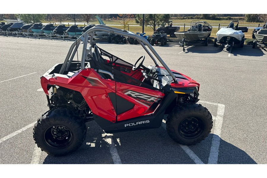 2026 Polaris RZR 200 EFI
