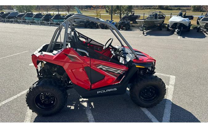 2026 Polaris RZR 200 EFI