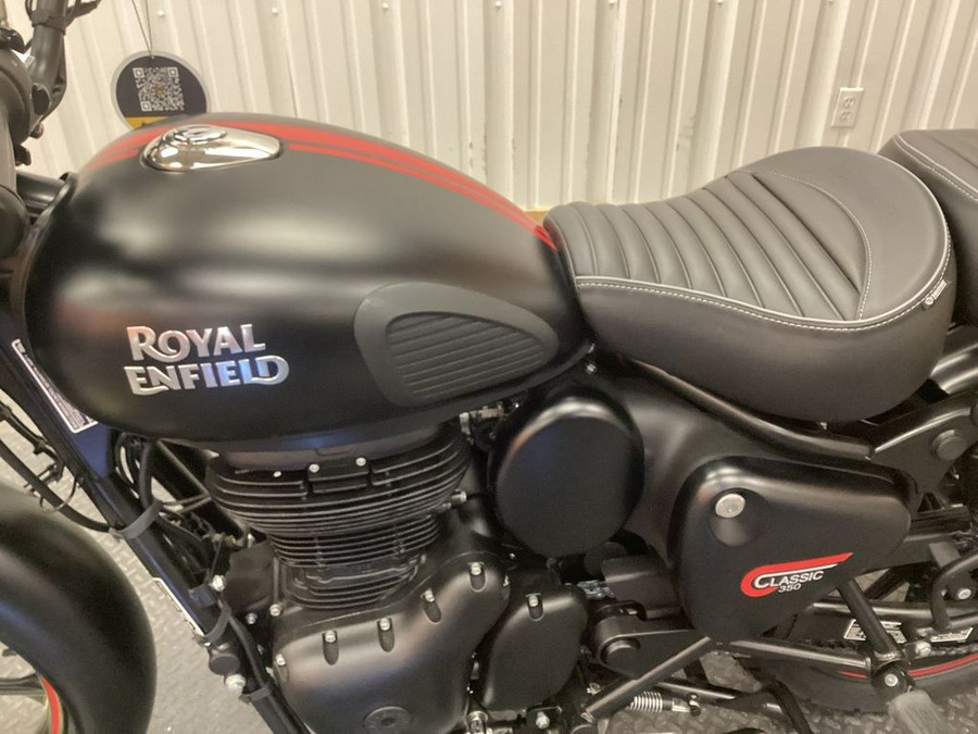 2023 Royal Enfield Classic 350 Dark Stealth Black