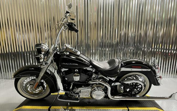 2016 Harley-Davidson FLSTN - Softail Deluxe