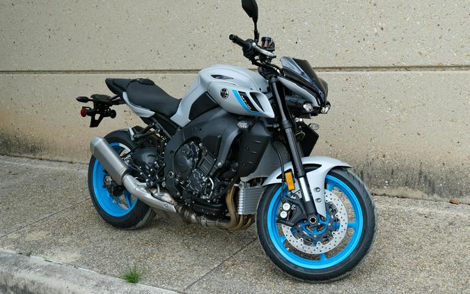 2025 YAMAHA MT-10