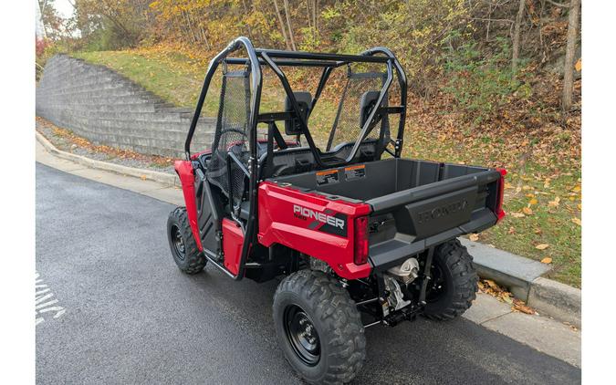 2026 Pioneer 520 - Honda