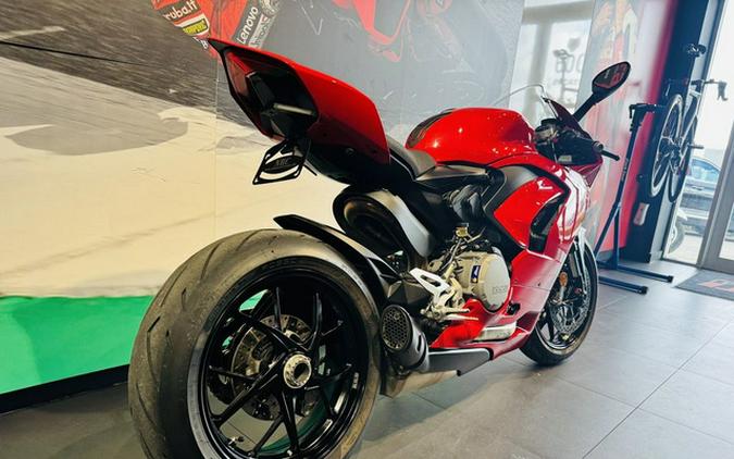2020 Ducati Panigale V2 Ducati Red