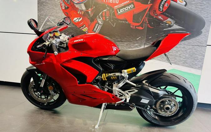 2020 Ducati Panigale V2 Ducati Red