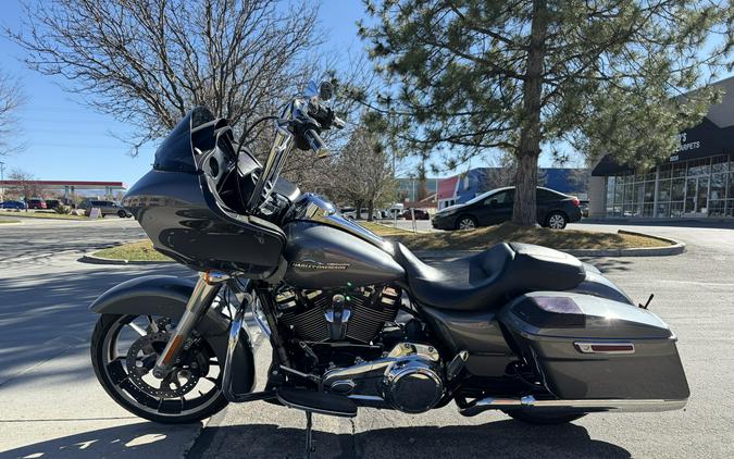 2021 Harley-Davidson Road Glide®