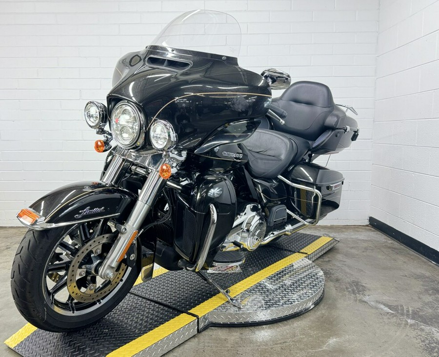 2019 Harley-Davidson Electra Glide Ultra Classic BLACK W/PINSTRI