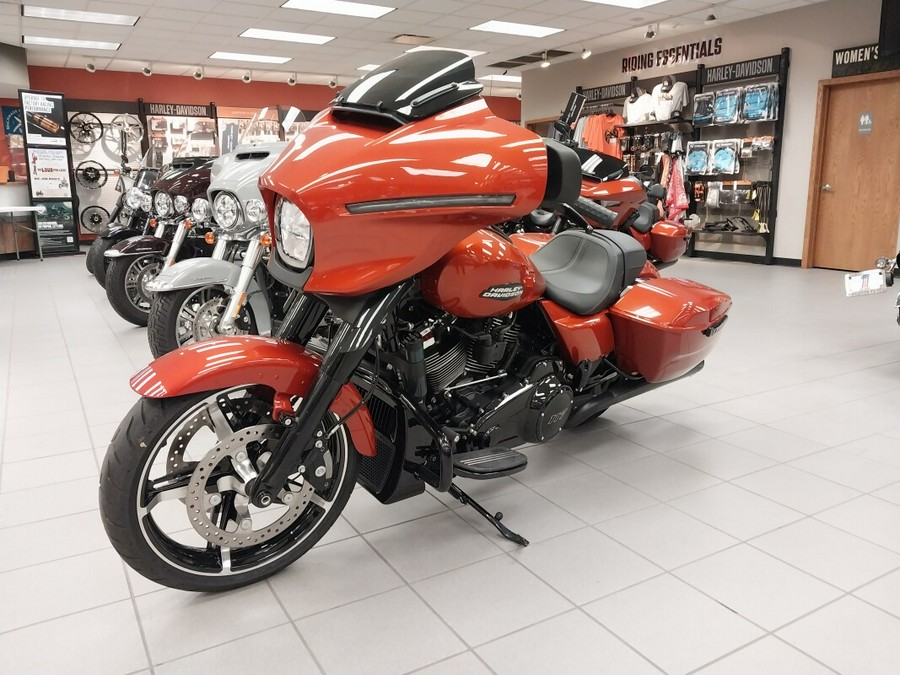 FLHX 2024 Street Glide®