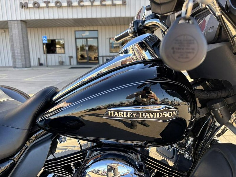 2016 Harley-Davidson® FLHTCUTG - Tri Glide® Ultra