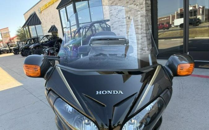 2016 Honda Gold Wing Audio / Comfort