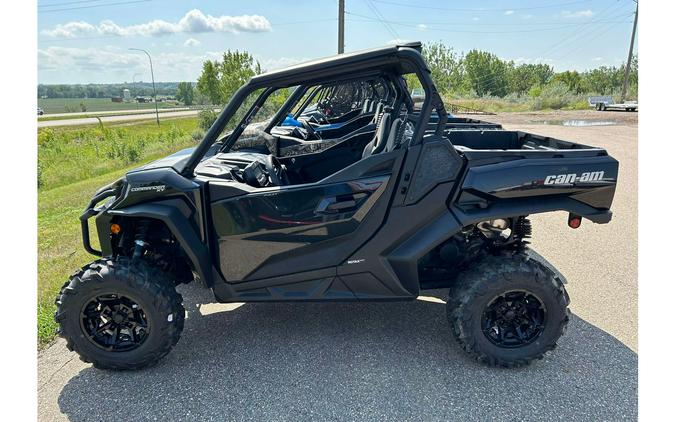 2023 Can-Am SSV COM XT 60 HD7 BK 23