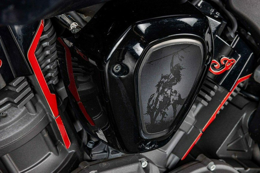 2021 Indian Challenger Dark Horse Thunder Black Smoke
