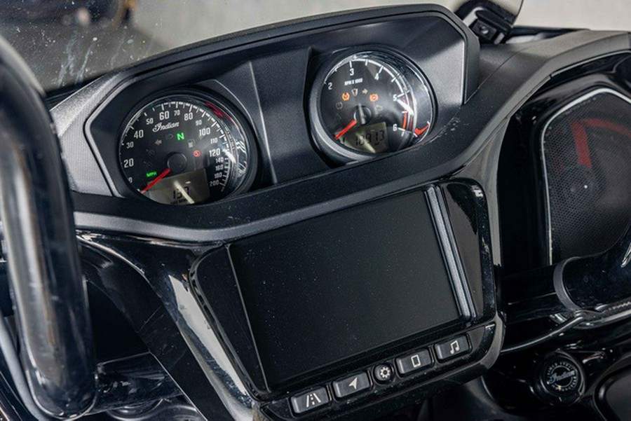 2021 Indian Challenger Dark Horse Thunder Black Smoke