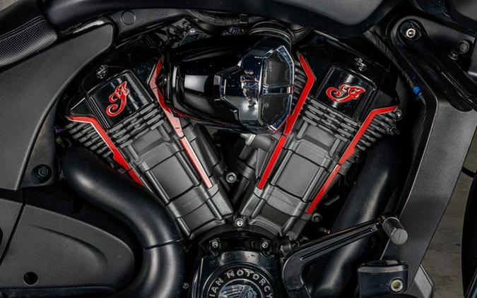 2021 Indian Challenger Dark Horse Thunder Black Smoke