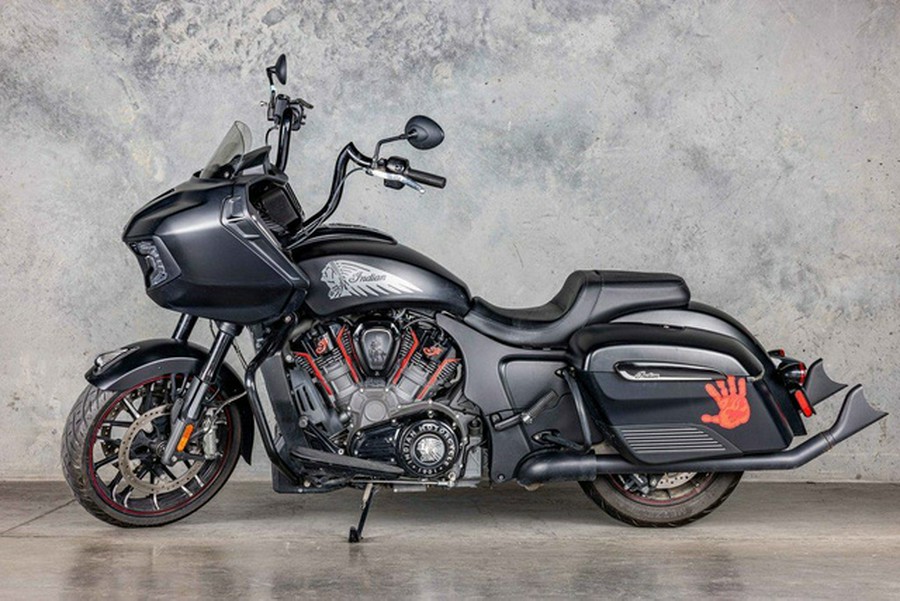 2021 Indian Challenger Dark Horse Thunder Black Smoke